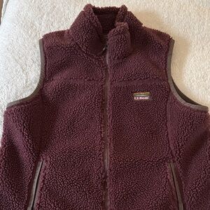 L.L. Bean Burgundy Sherpa Fleece Vest womens XL
